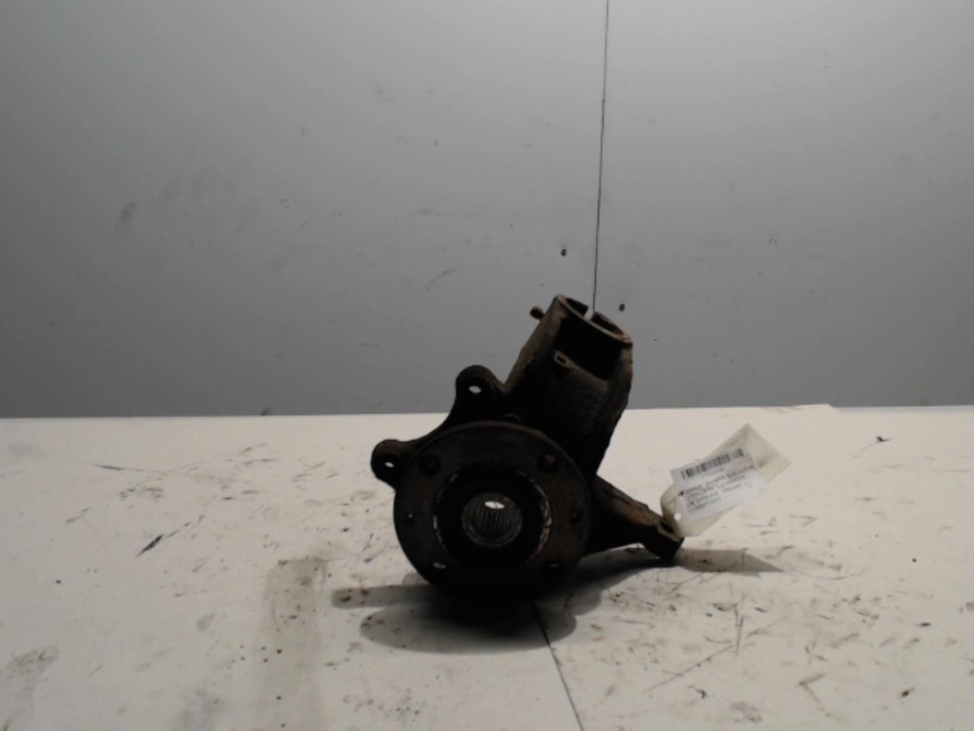 Fusee avant gauche