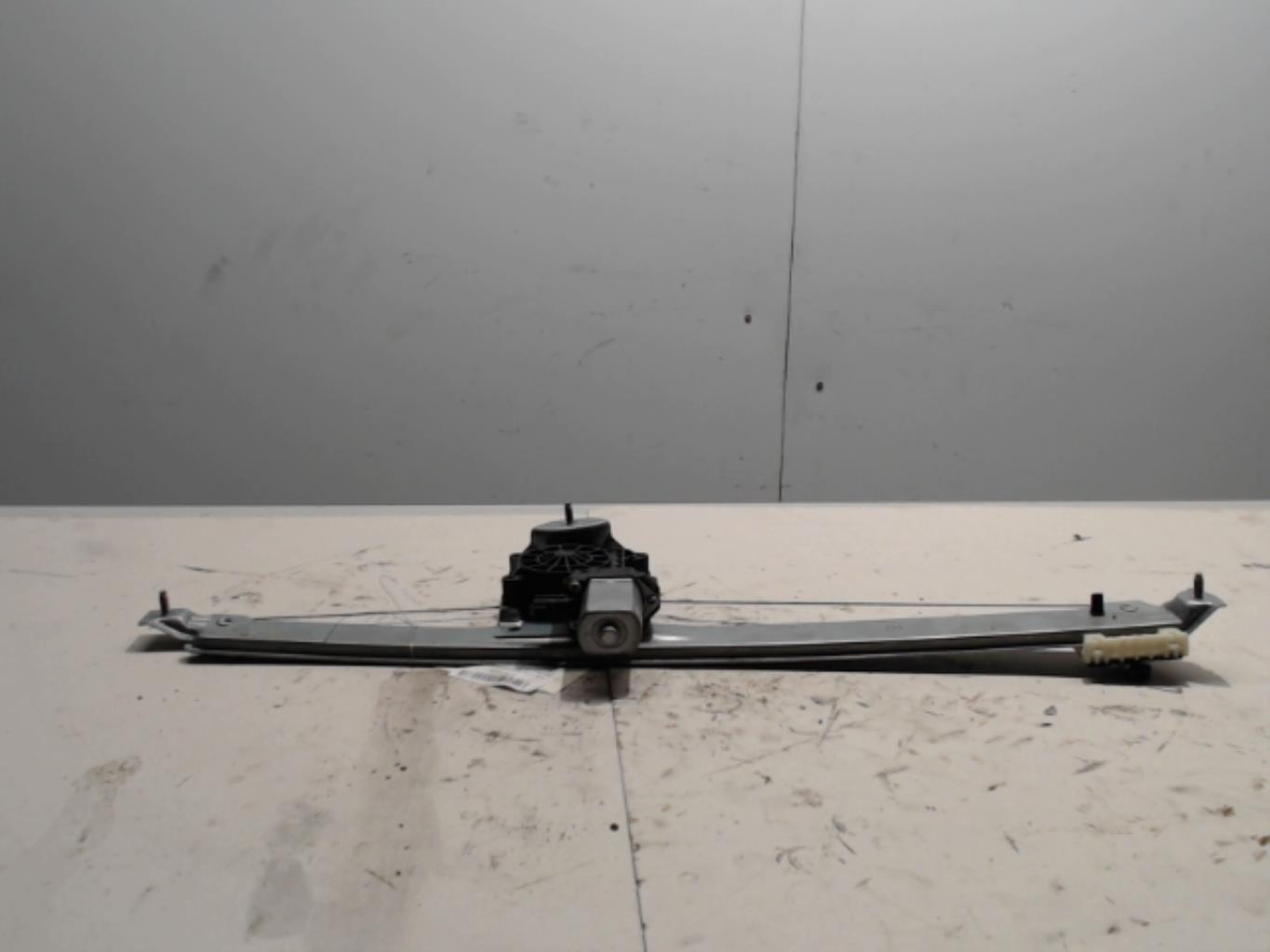 Leve vitre electrique avant droit