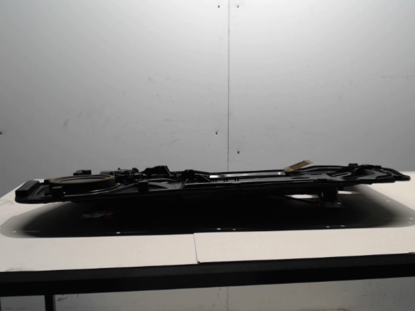 Leve vitre electrique avant droit