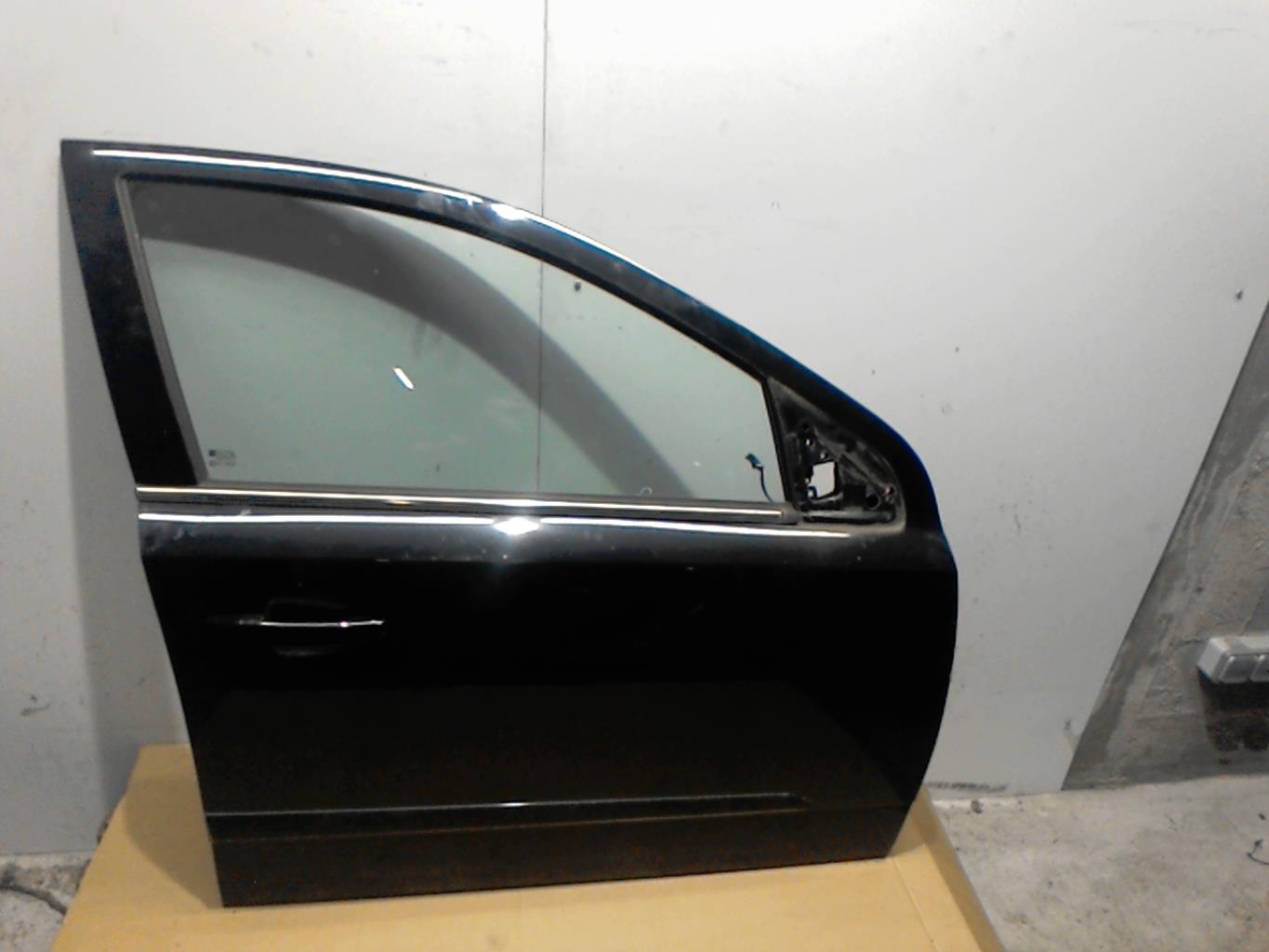 Porte avant droit