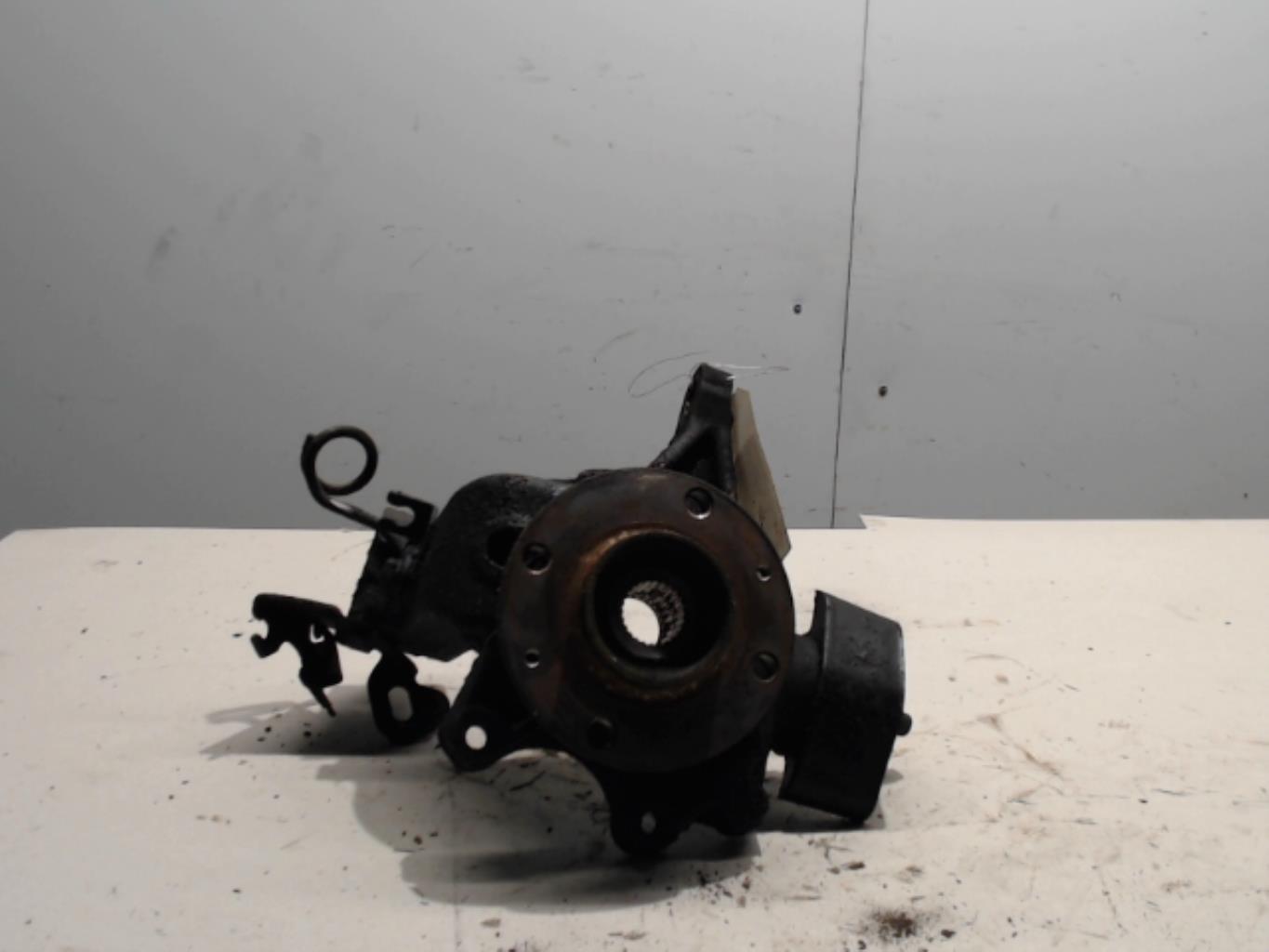 Fusee avant gauche