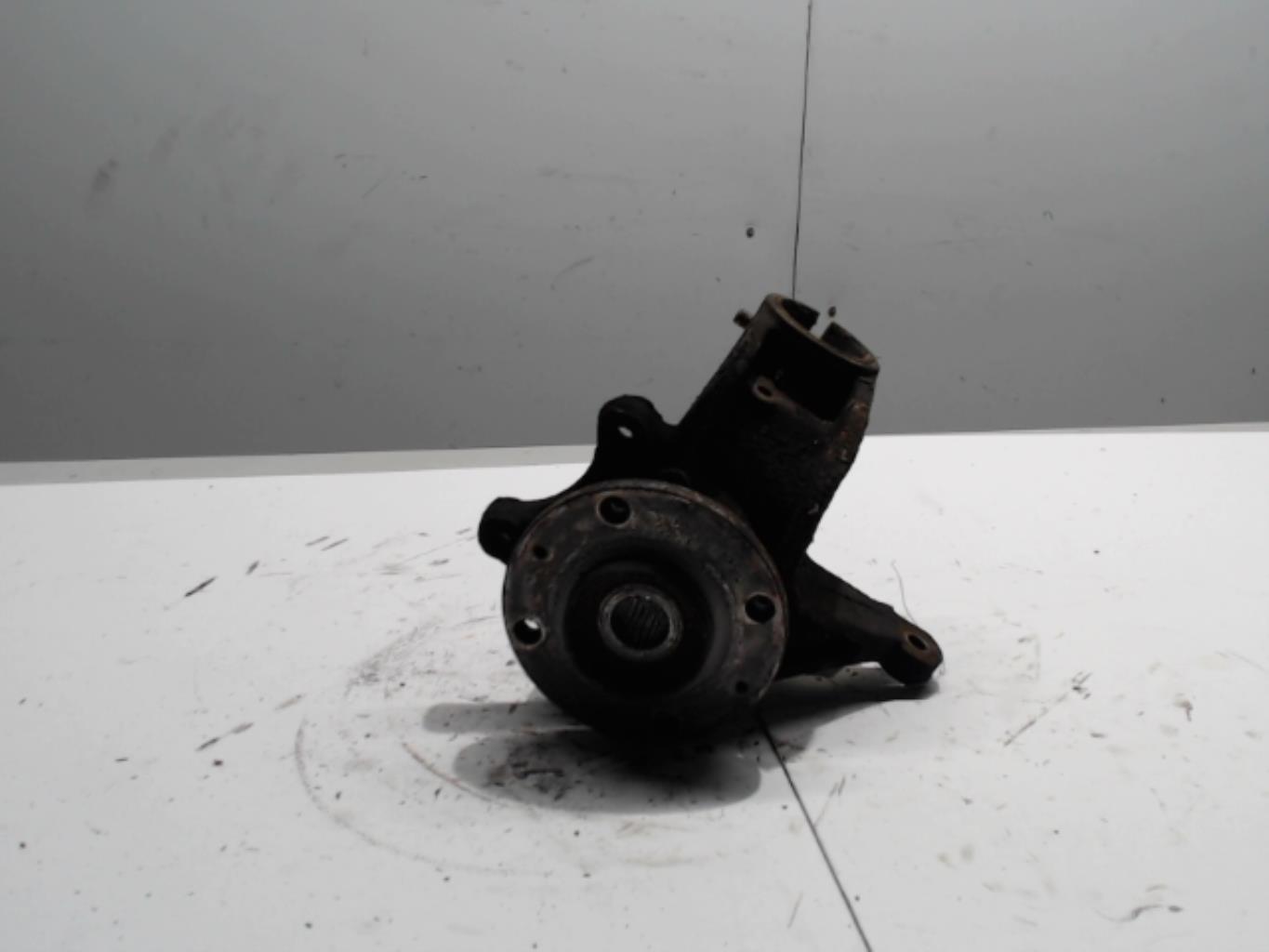 Fusee avant gauche