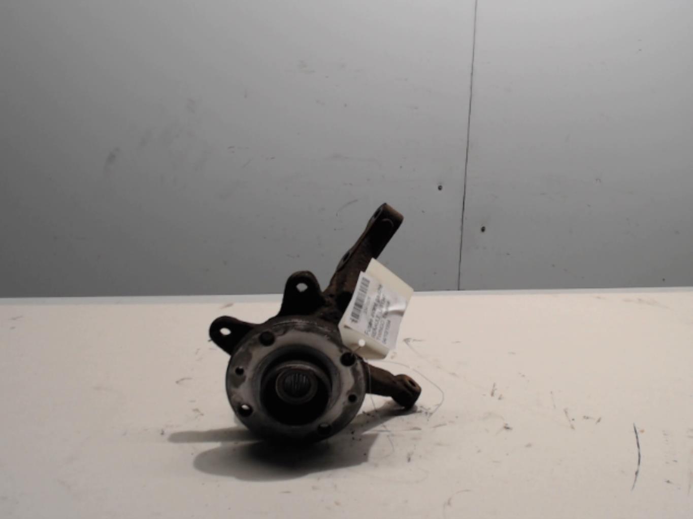 Fusee avant gauche