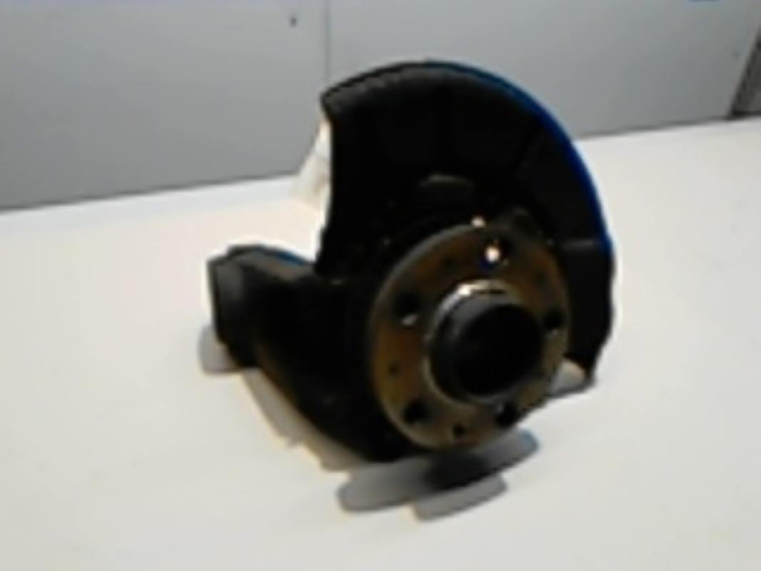 Fusee avant gauche