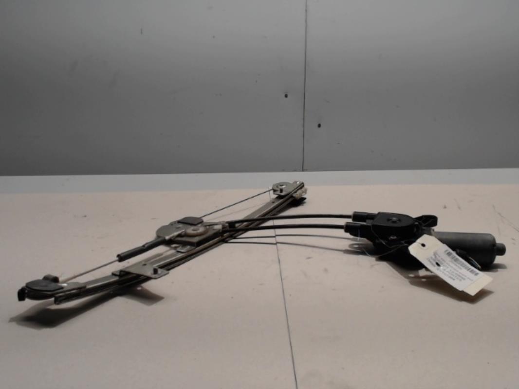 Leve vitre electrique avant droit