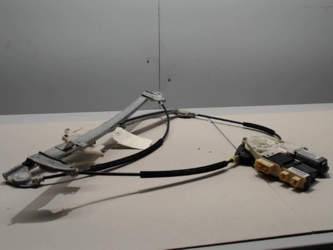 Leve vitre electrique avant droit