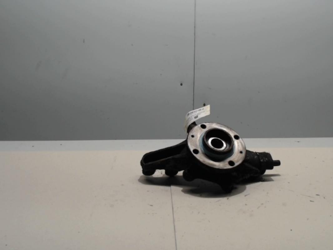 Fusee avant gauche