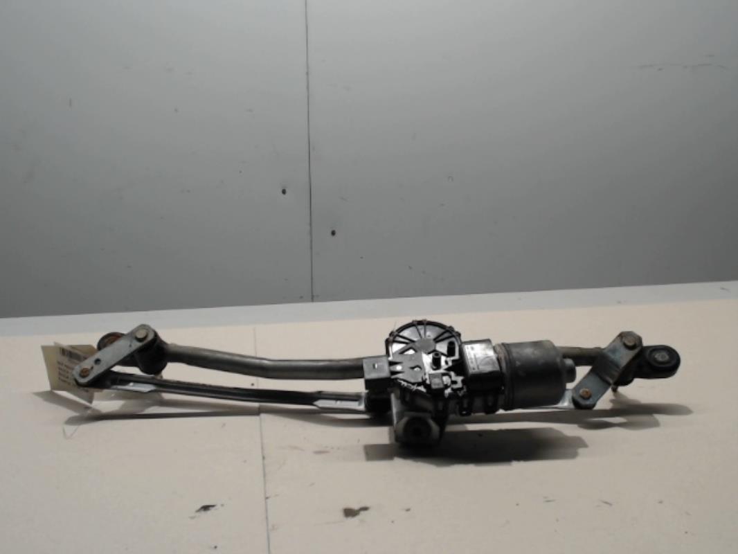 Moteur essuie glace avant