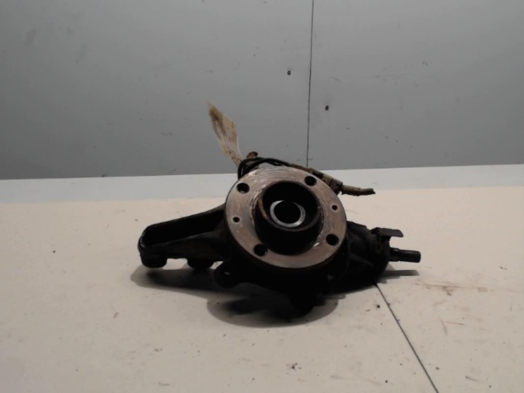 Fusee avant gauche