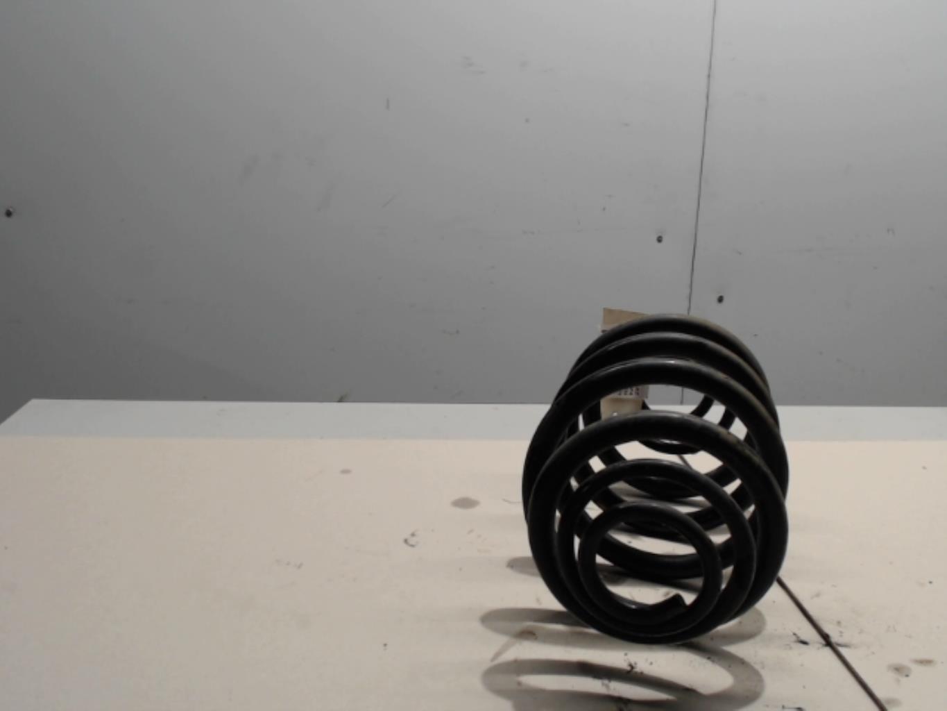 Ressort de suspension arriere droit