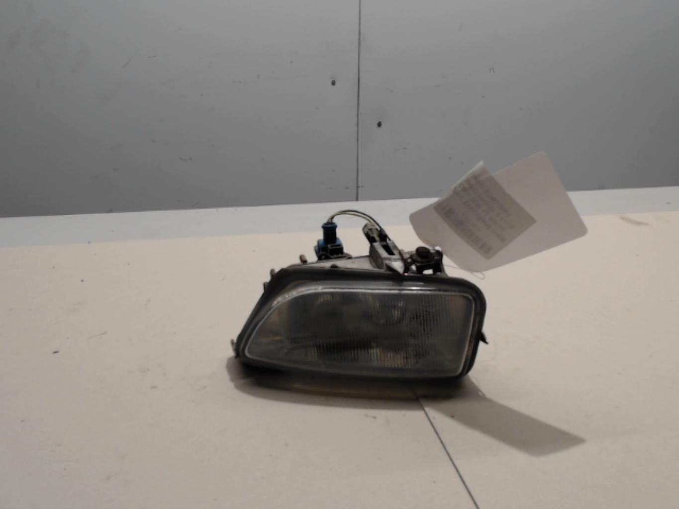 Anti brouillard droit (feux)