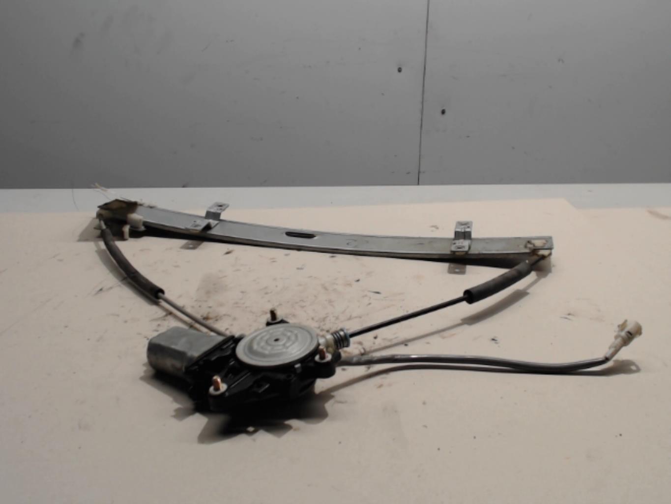 Leve vitre electrique avant droit