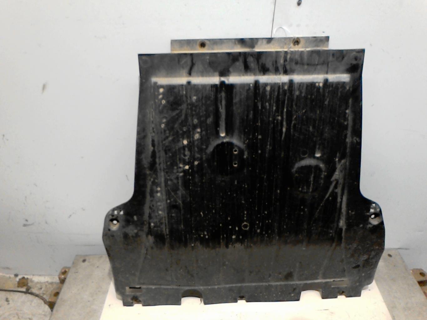 Cache sous moteur