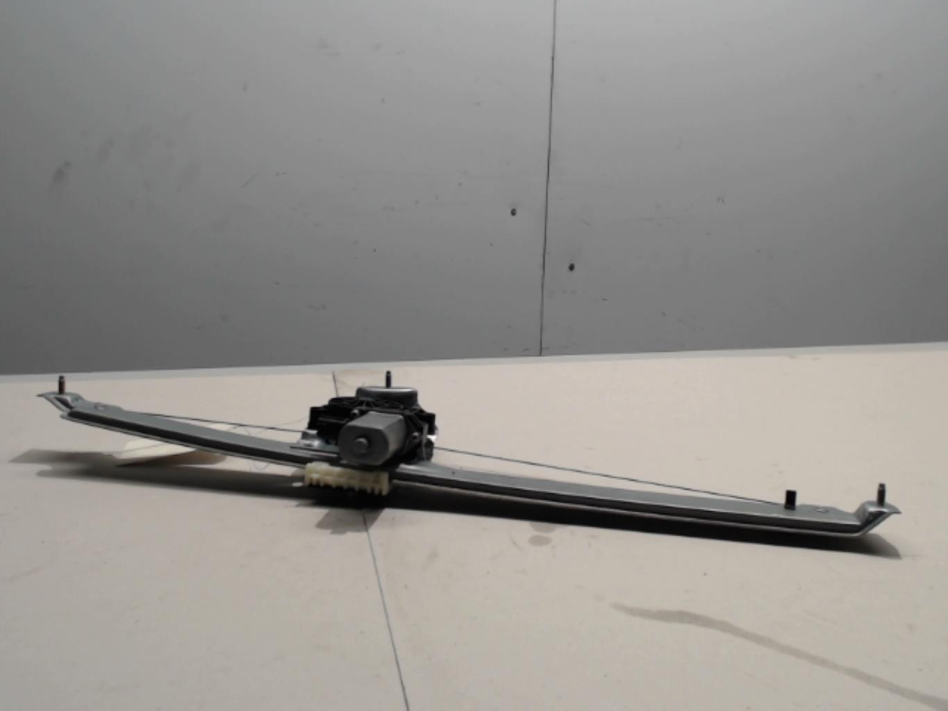 Leve vitre electrique avant droit