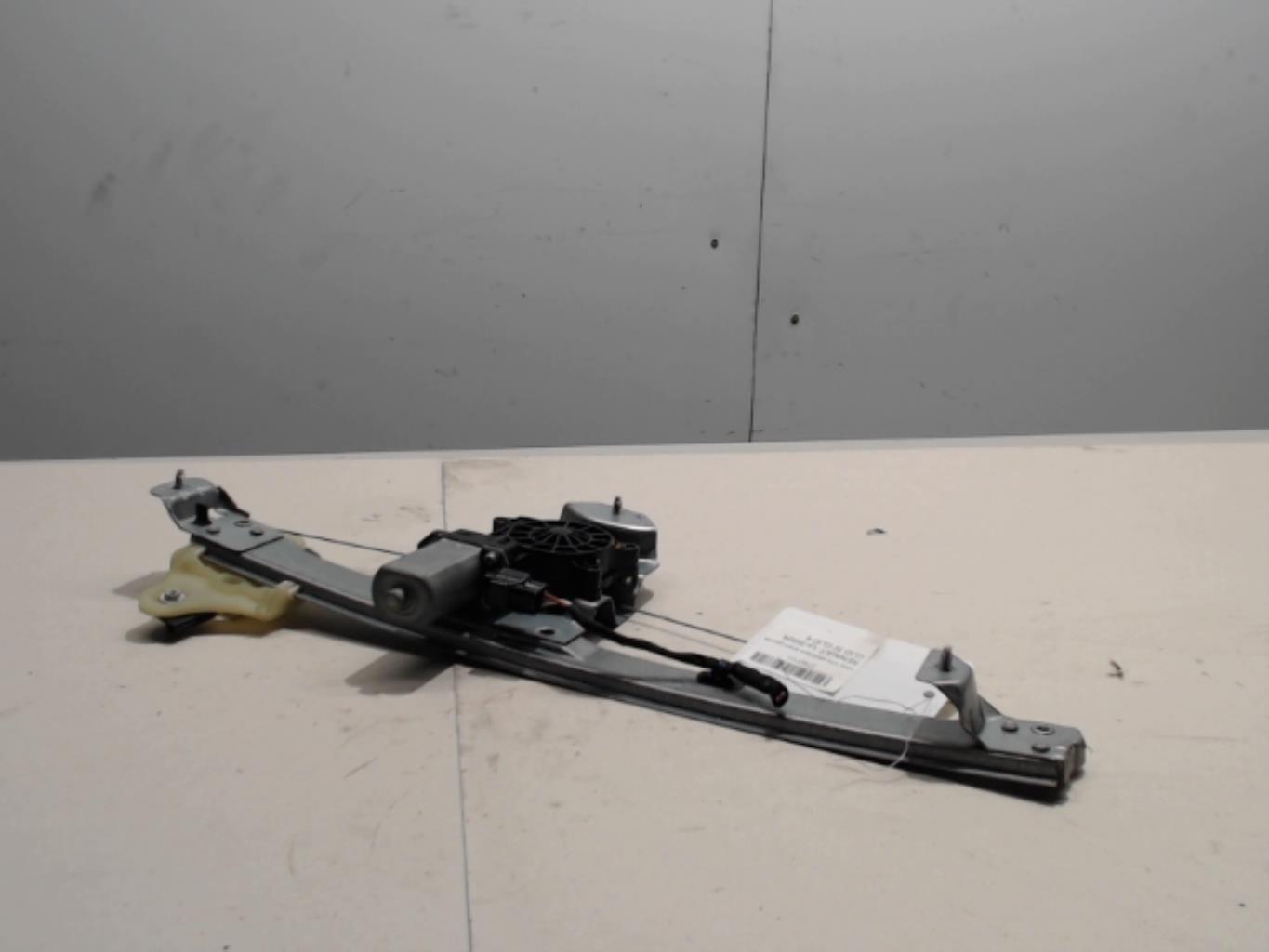 Leve vitre electrique avant gauche