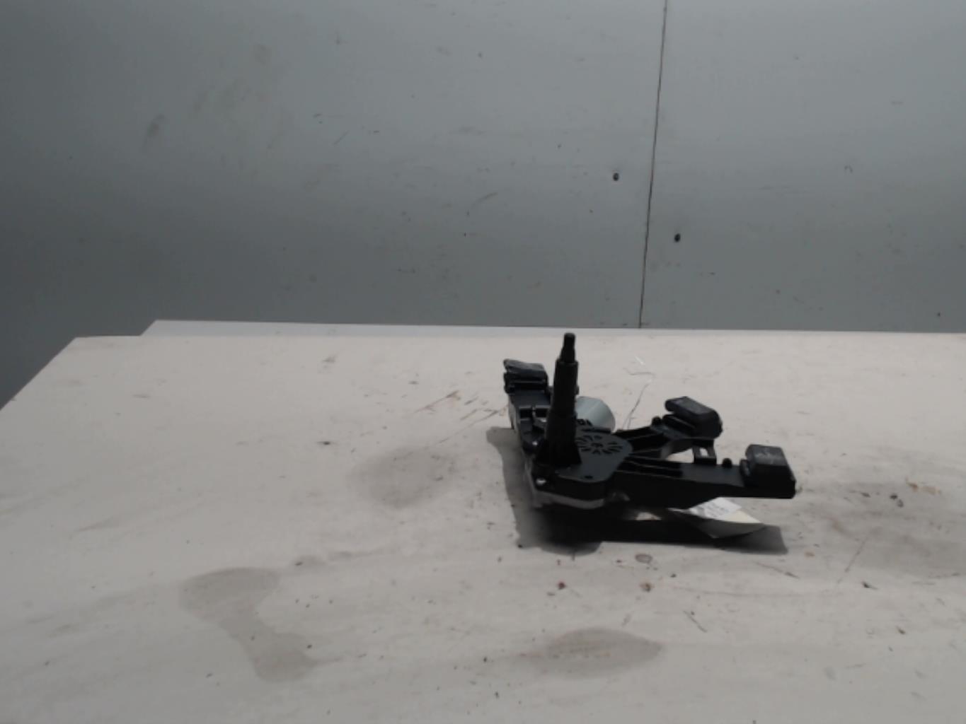 Moteur essuie glace arriere