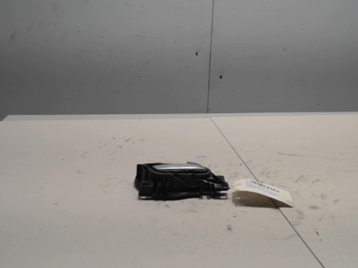 Poignee interieur arriere droit