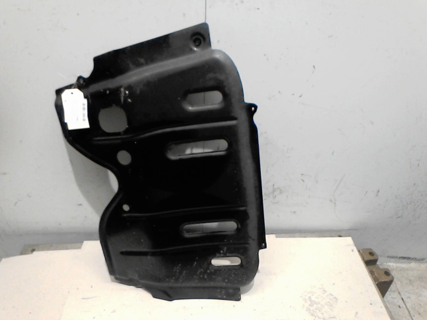 Cache sous moteur