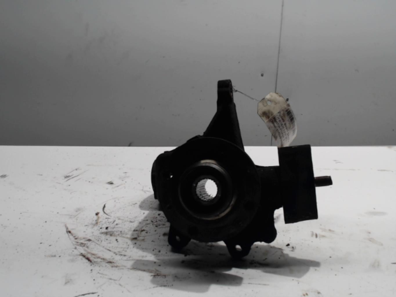 Fusee avant gauche