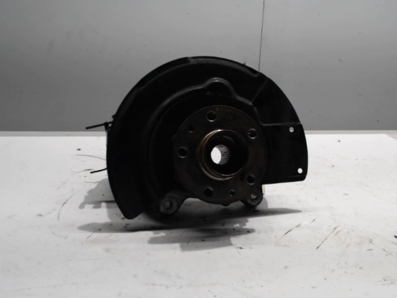 Fusee avant gauche