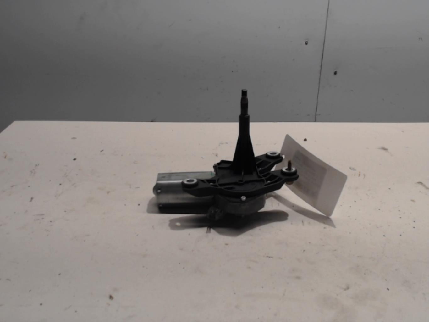 Moteur essuie glace arriere