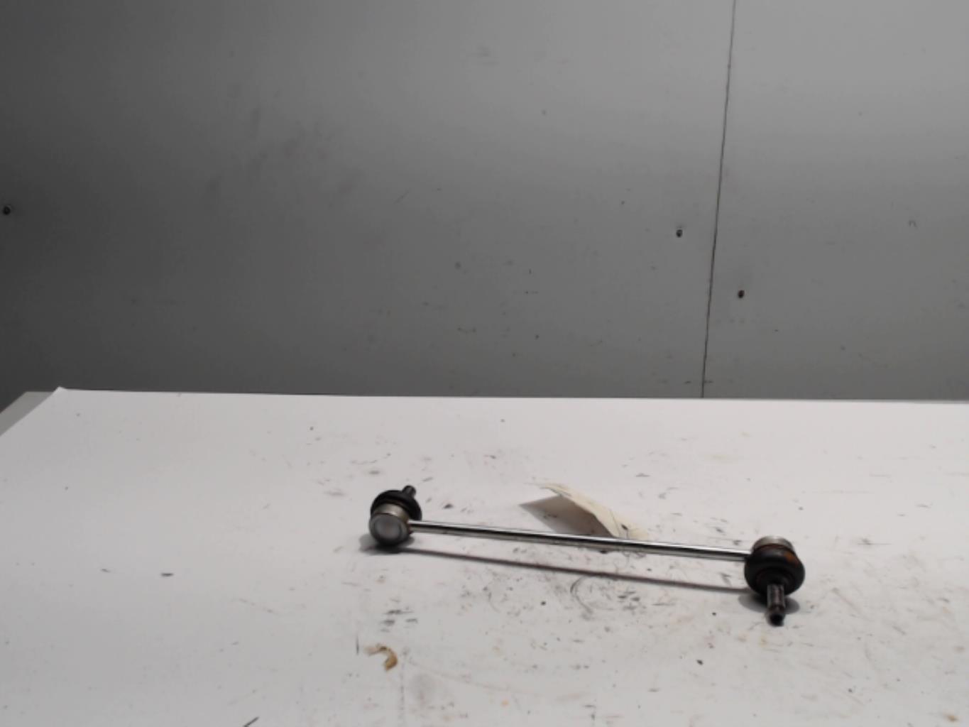 Bielette barre stabilisatrice avant droit