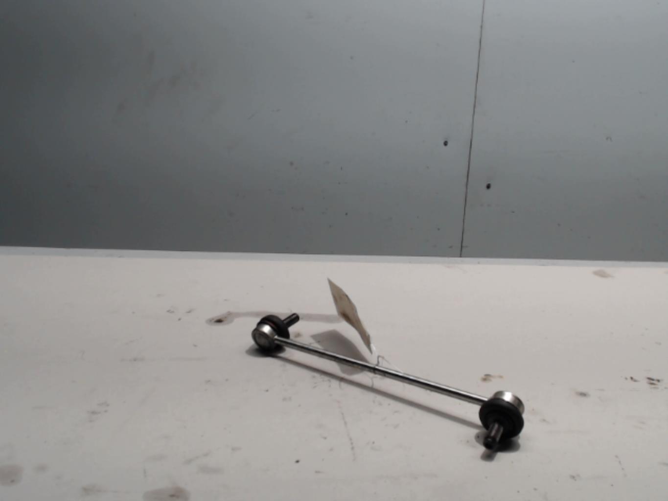 Bielette barre stabilisatrice avant droit