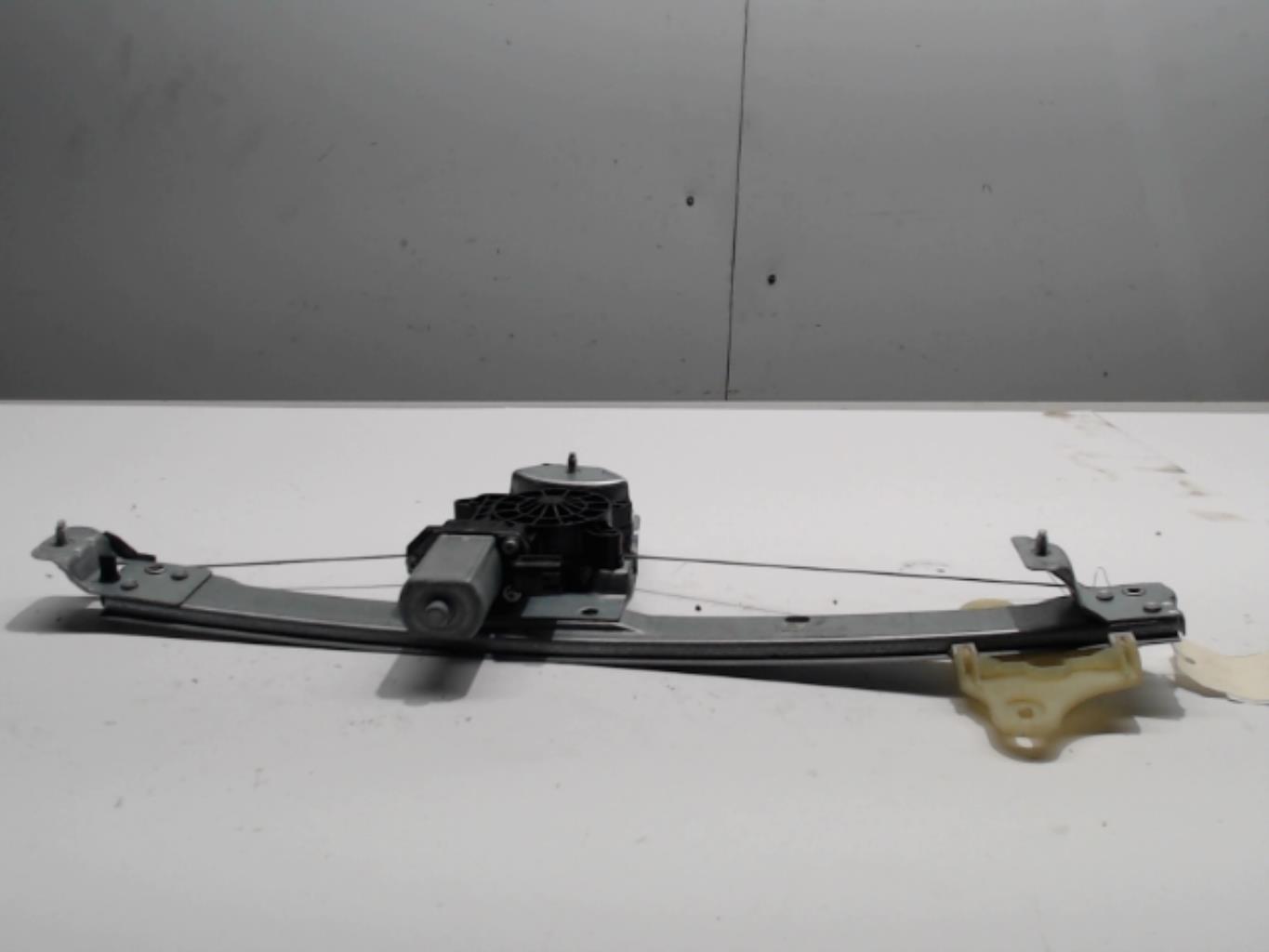Leve vitre electrique avant droit