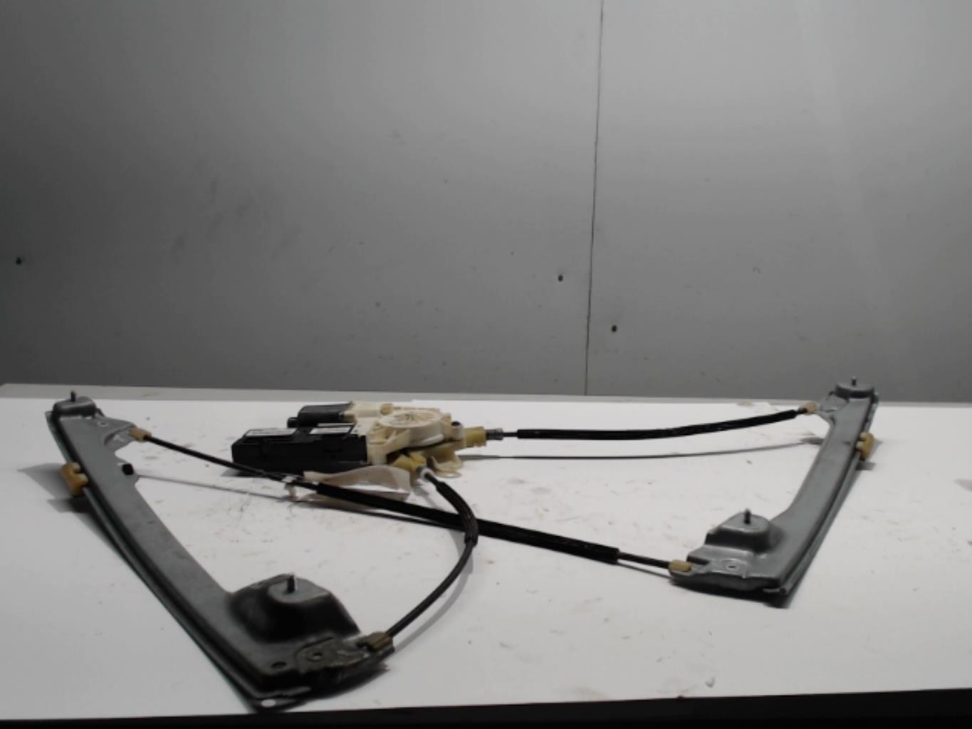 Leve vitre electrique avant gauche