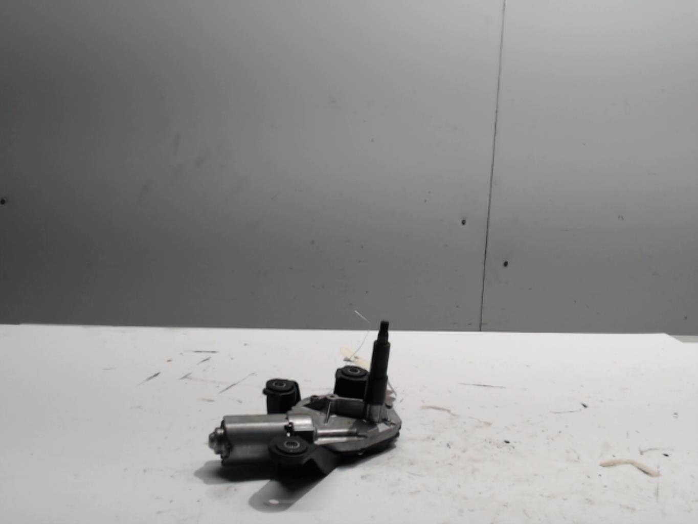 Moteur essuie glace arriere