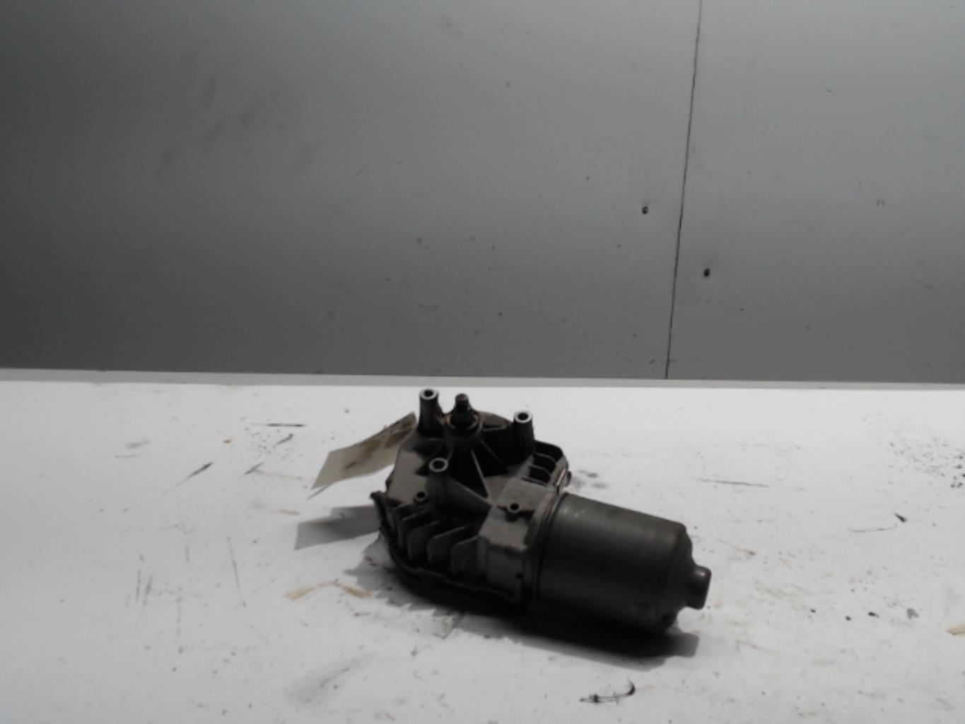 Moteur essuie glace avant