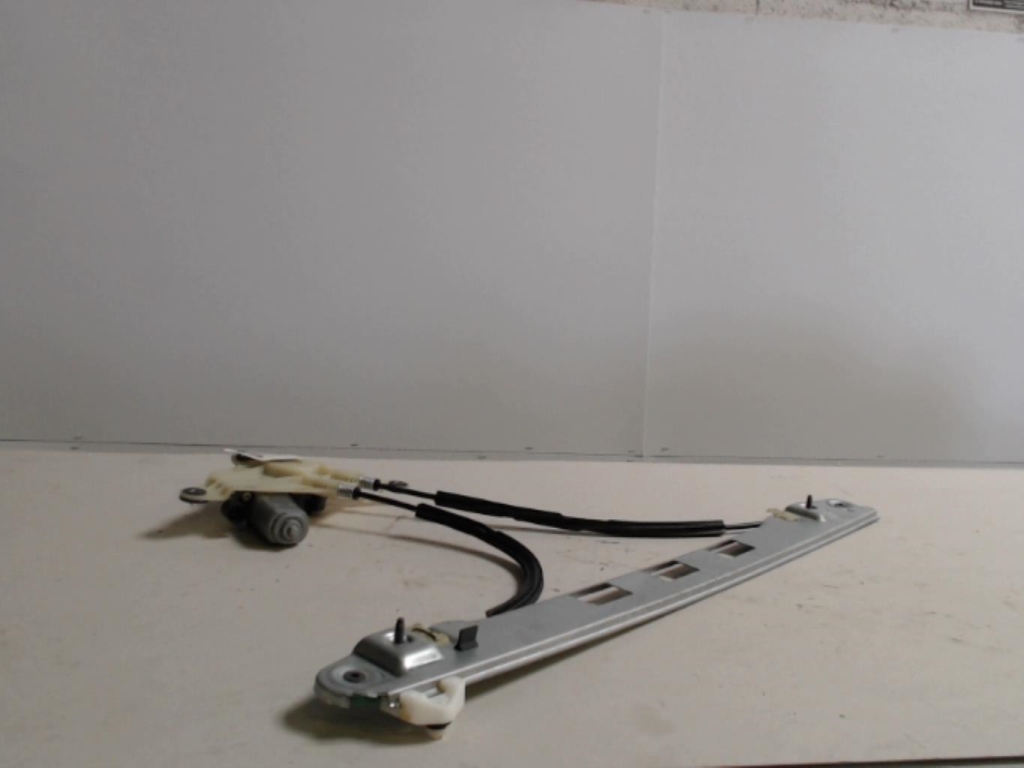 Leve vitre electrique avant droit