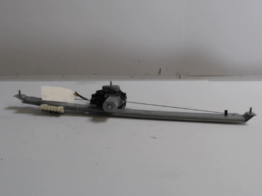 Leve vitre electrique avant droit