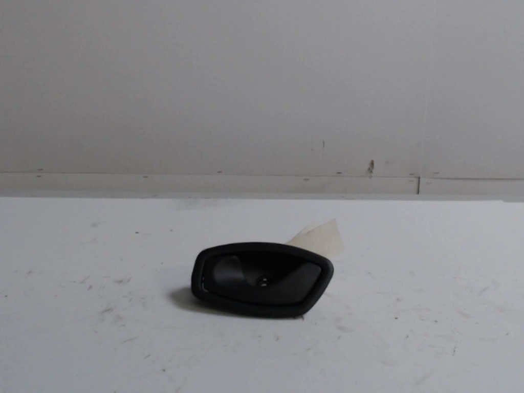 Poignee interieur avant gauche