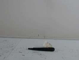 Bras essuie glace arriere