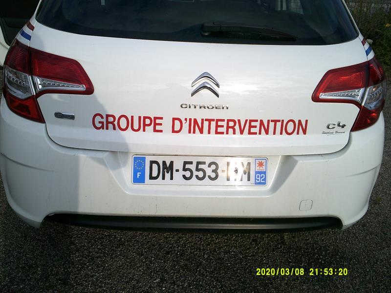 Arret de porte avant droit