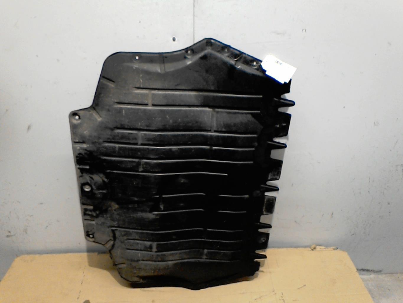Cache sous moteur