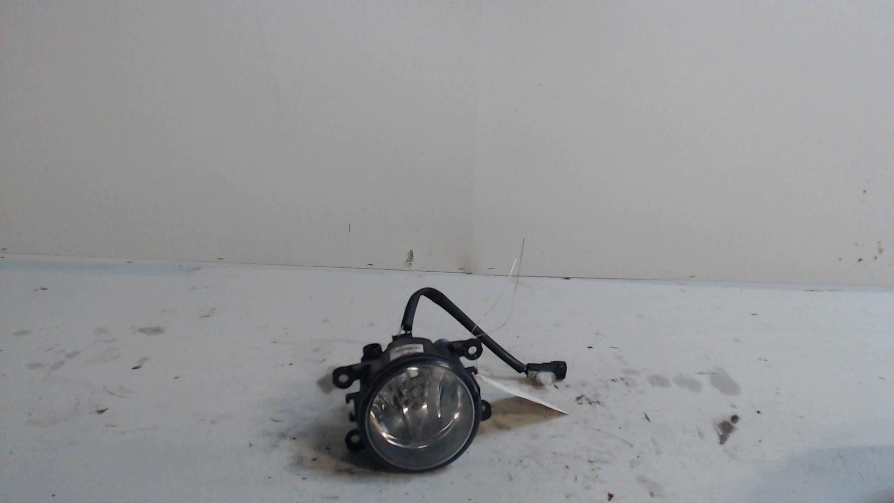 Anti brouillard gauche (feux)