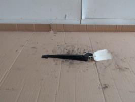 Bras essuie glace arriere