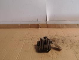 Etrier arriere gauche (freinage)