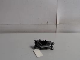Poignee interieur avant droit