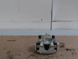 Etrier avant gauche (freinage)
