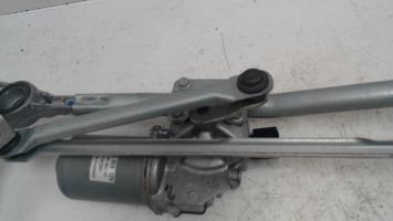 Moteur essuie glace avant