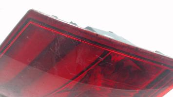 Feu arriere secondaire droit (feux)
