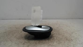 Poignee interieur avant droit