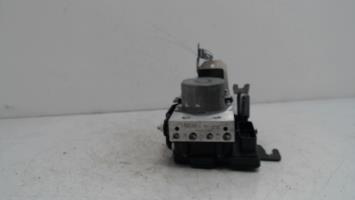 Bloc ABS (freins anti-blocage)