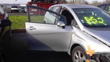 Porte avant droit