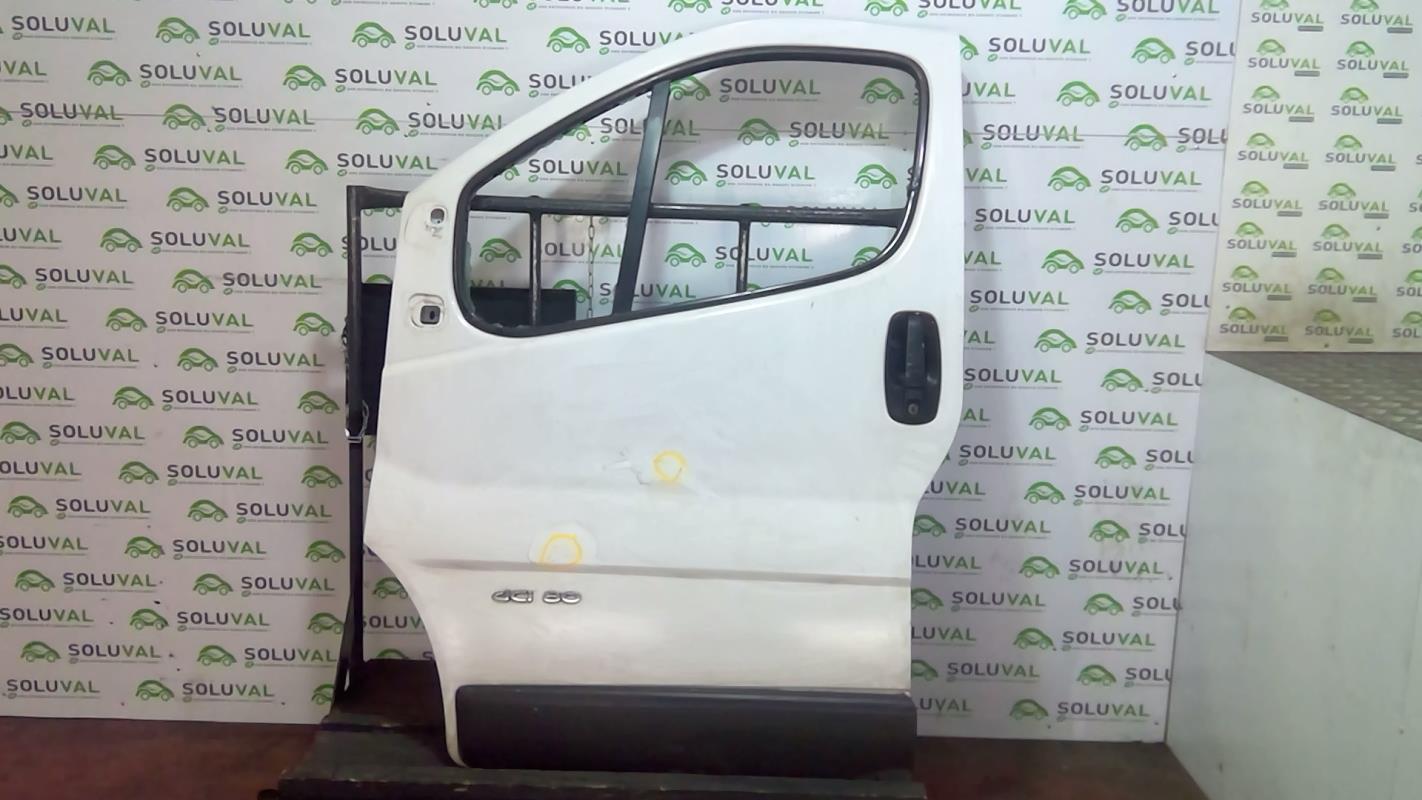 Puerta delantera izquierda