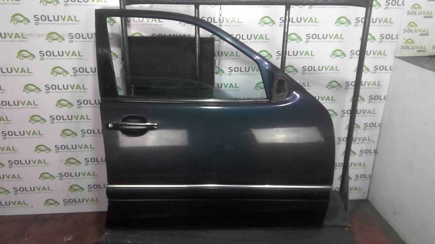 Porte avant droit