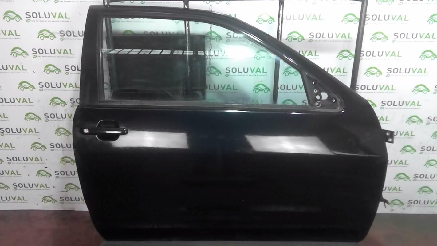 Puerta delantera derecha